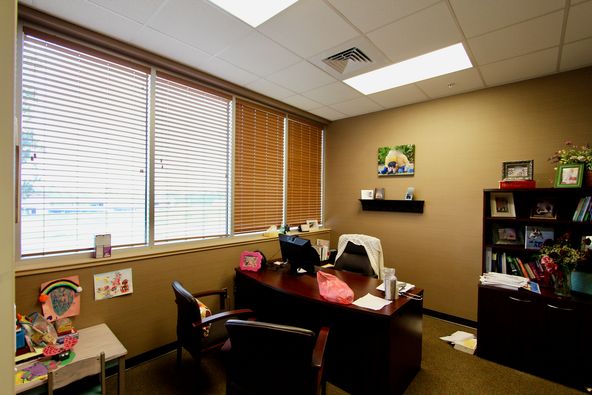 Class A Office/Medical : 2 Southern Point Pkwy, Hattiesburg, MS 39401